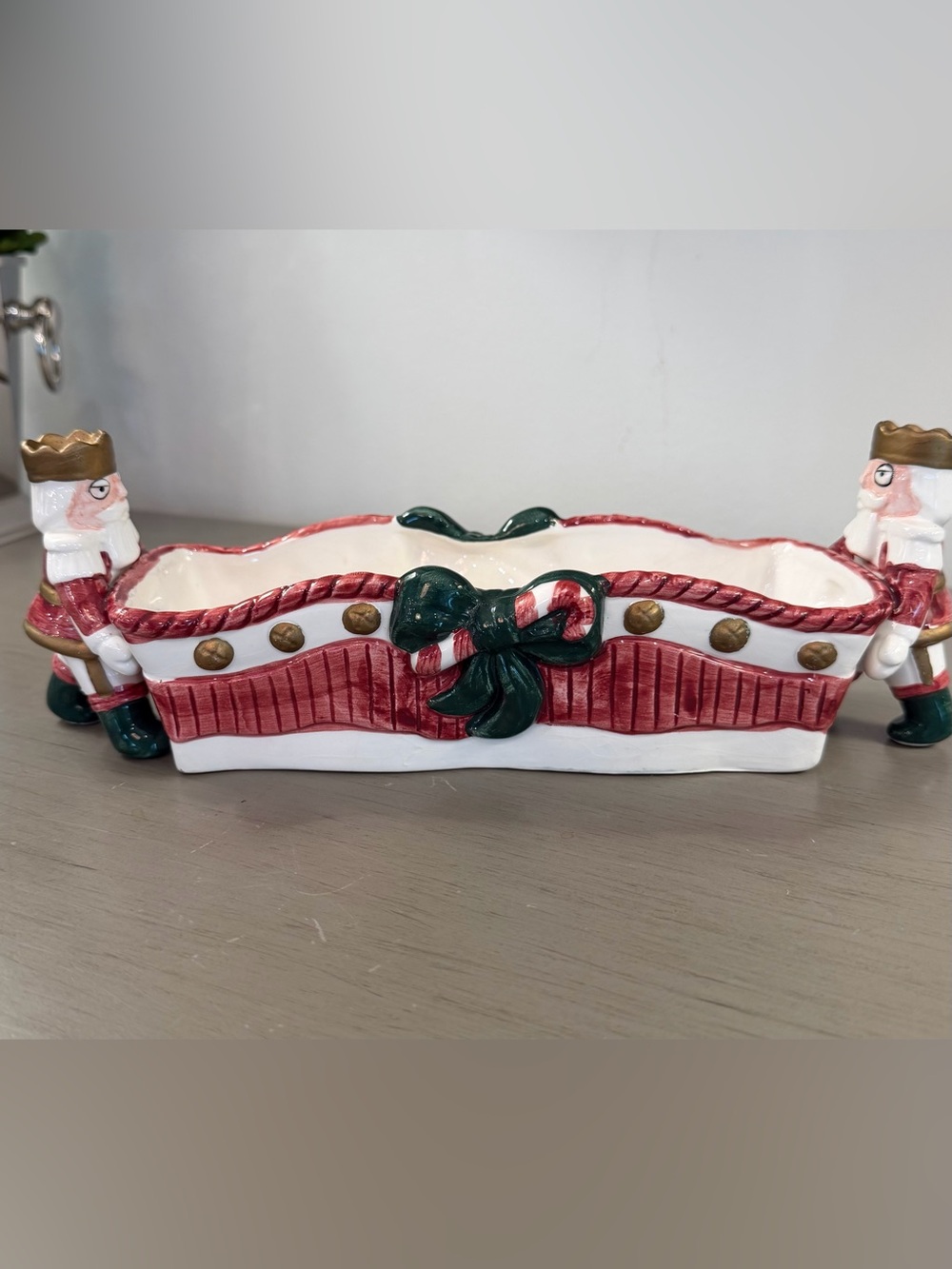 R. H. Macy Co. Christmas Holiday Tidbit Dish Holder Toy Soldiers Vintage 1994